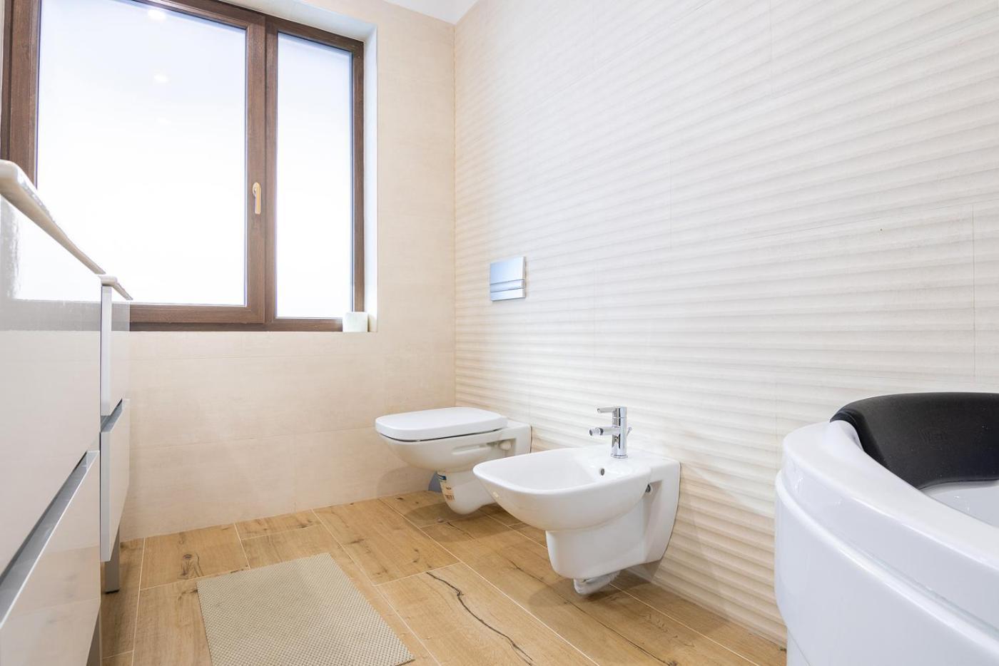 Apartment Mountain Serenity And Charming Old Town Nearby Brasov