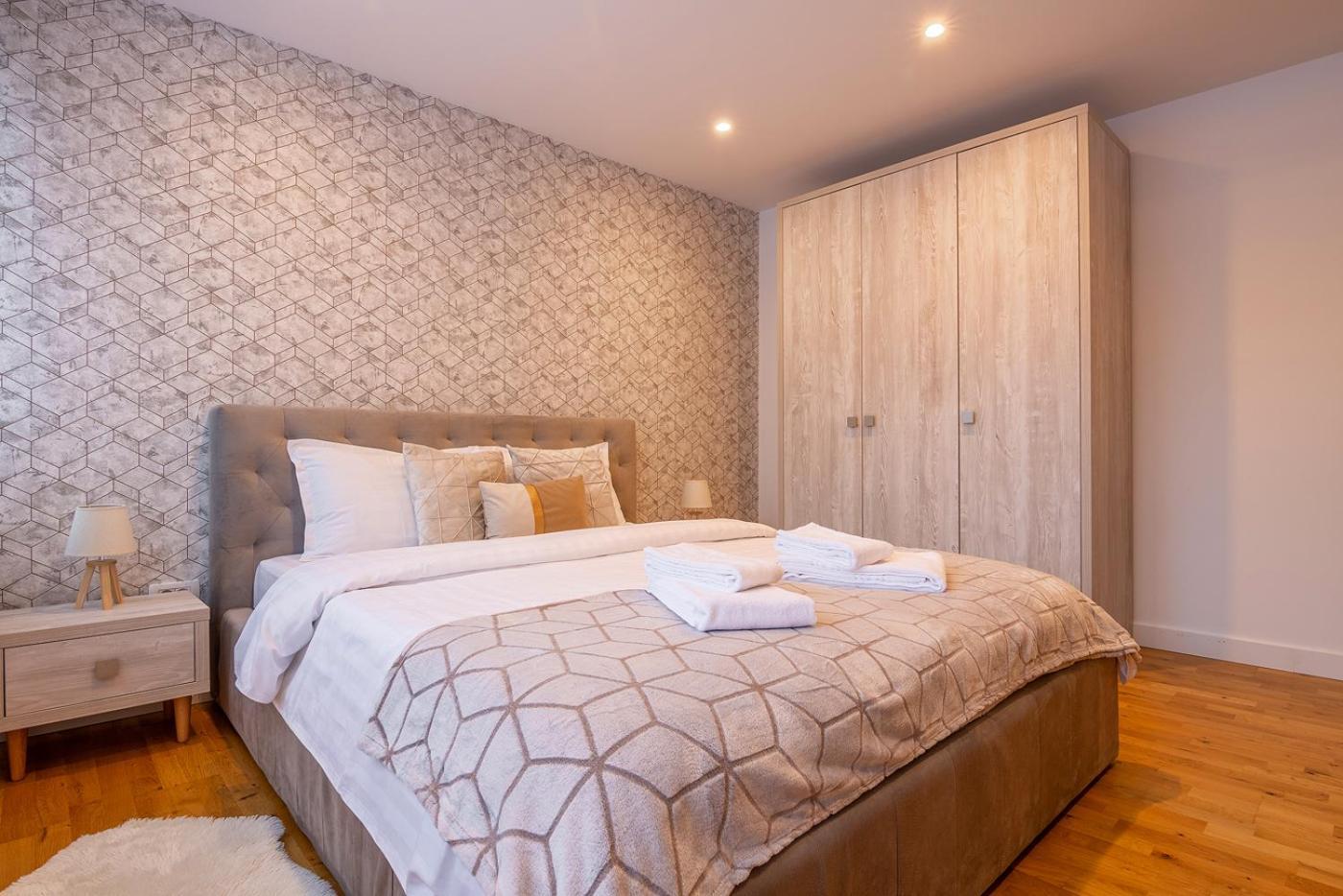 Apartment Mountain Serenity And Charming Old Town Nearby *